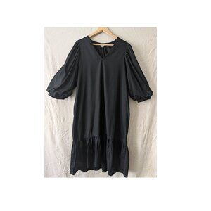 Black Spanish inspired flowy dress with pockets (Large)
